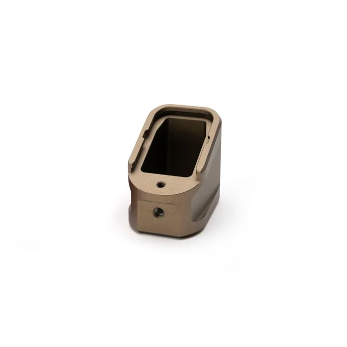 Hliníková botka zásobníka Strike Industries EMP pre Glock G17 (9 mm) / G22 (.40 S&W), FDE
